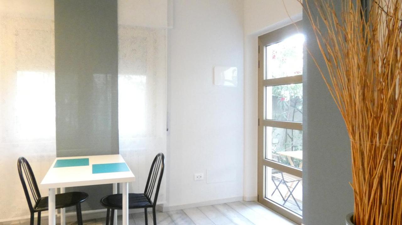 Buenretirope - Confortevoli Appartamentini Con Giardino Pescara Exterior foto